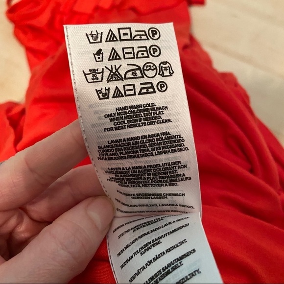 Guess women’s red ruffled sun dress in size  x-small - Picture 7 of 7